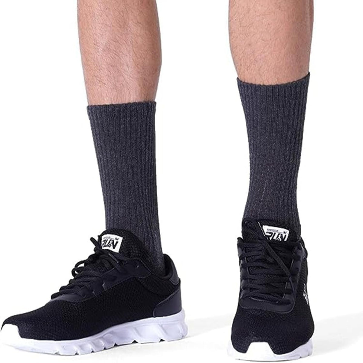 20 Pairs Crew Athletic Socks for Men Moisture Wicking Cushion Crew Socks for Sport Running Traveling